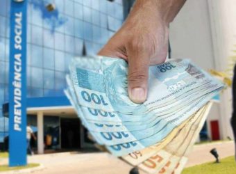 Governo-vai-antecipar-13-do-INSS-e-abono-salarial-scaled (1)